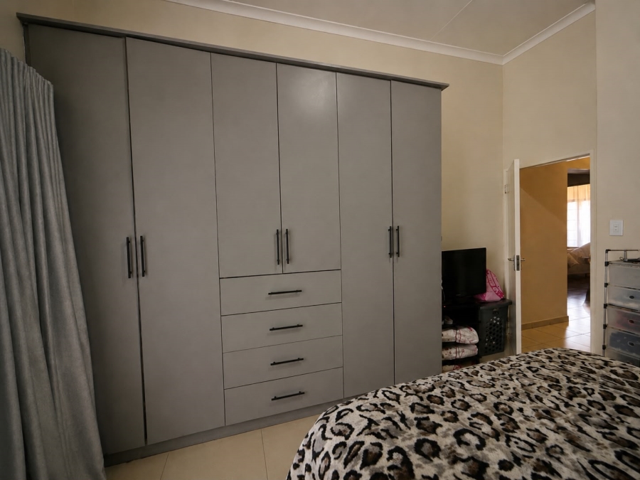 3 Bedroom Property for Sale in Waterval East North West
